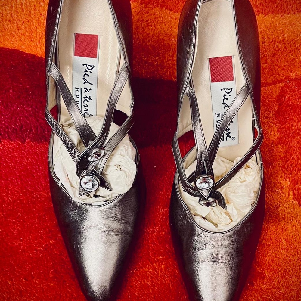 Silver Stiletto I Heels (4"), with Metallic Finish - Picture 2 of 5